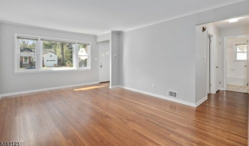 104 Remer Ave, Springfield NJ  07081-3237 exterior