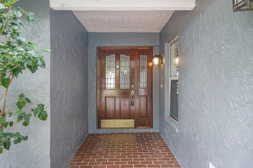 15503 Bear Creek Dr, Tampa, FL 33624-1701