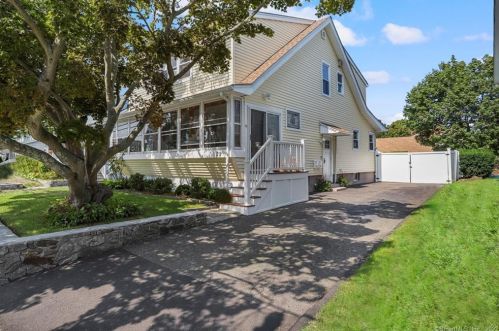 29 5th St, Norwalk, CT 06855-2402