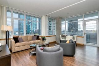 650 Gaines St, Portland OR  97239 exterior