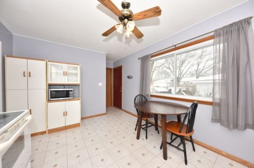 3200 Birchwood Ave, Milwaukee WI 53221-4035 exterior