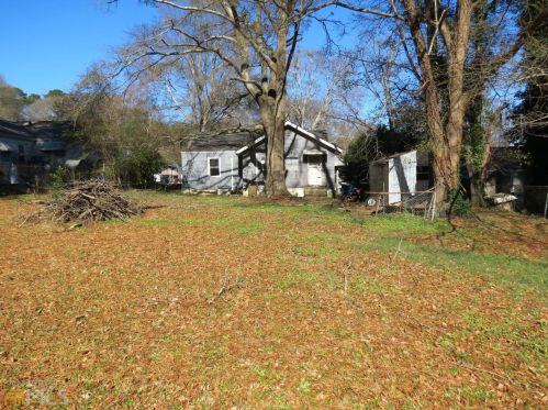 2458 Calvin Ave, Atlanta GA 30344-1001 exterior