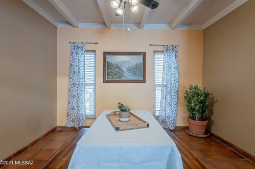 5960 Escondido Ln, Tucson AZ 85704-2815 exterior