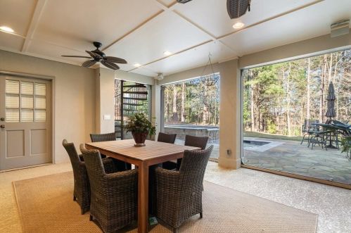 502 Champions Pt, Duluth GA 30097-2065 exterior