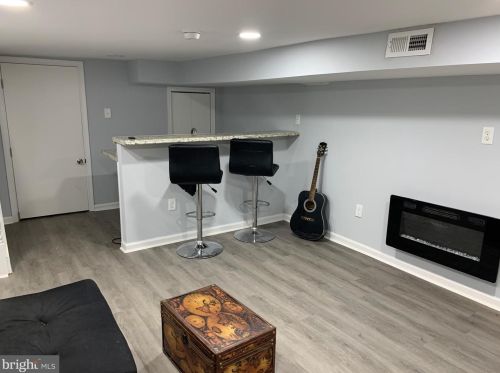 334 Cantrell St, Philadelphia PA  19148-3320 exterior