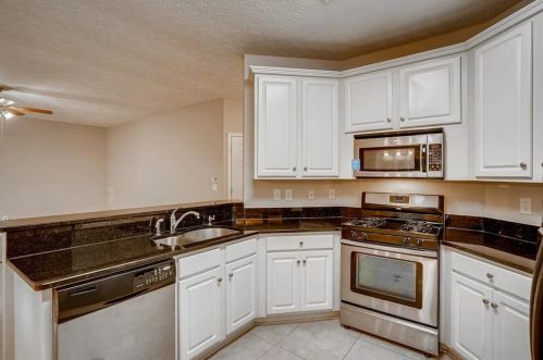 4144 Berwick Farm Dr, Duluth GA 30096-2597 exterior