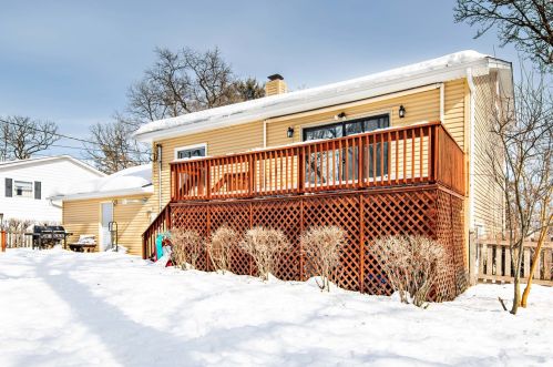 3115 Greenleaf Dr, Bull Valley IL exterior