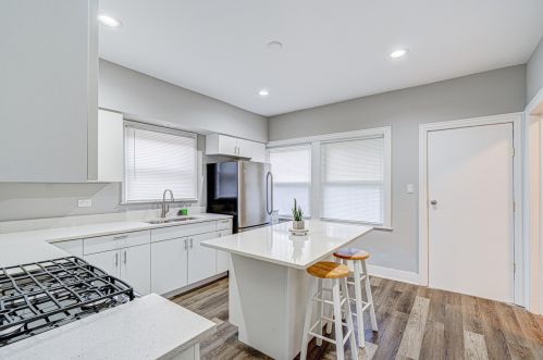 303 109 St, Chicago IL 60628-3308 exterior