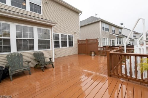 67 Saxton Dr, Hackettstown, NJ 07840-1742