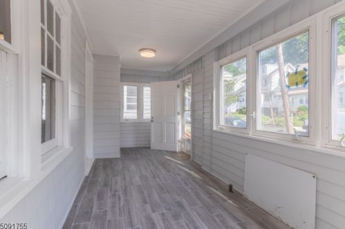 112 Woodside Rd, Maplewood NJ  07040-1951 exterior