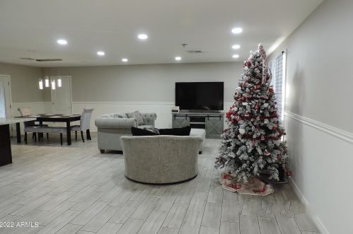 4001 61 St, Phoenix AZ 85033-1712 exterior