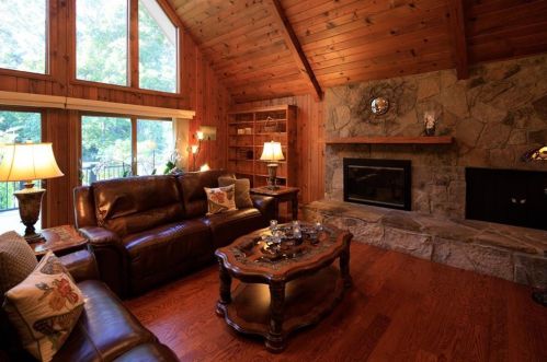 2636 Bridgewater Cir, Gainesville GA 30506-1856 exterior