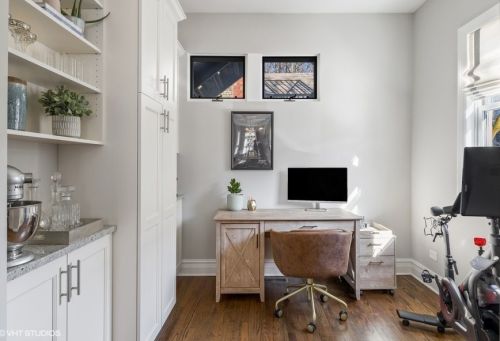 2501 Racine Ave, Chicago IL 60614-2113 exterior