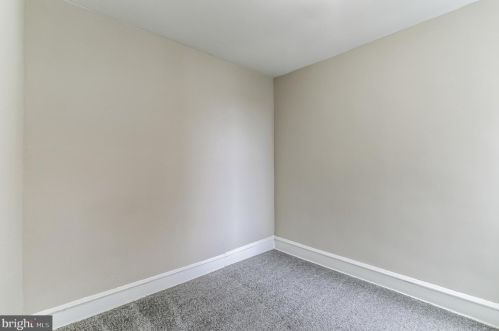 4035 8th St, Philadelphia PA  19140-2233 exterior