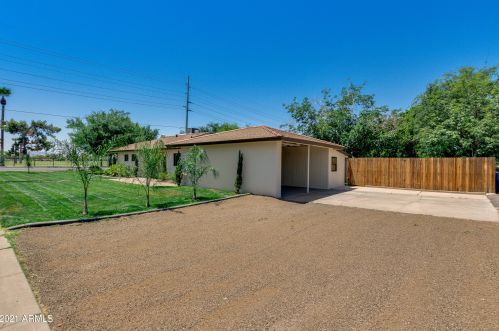 2902 18th Ave, Phoenix AZ  85015-6118 exterior
