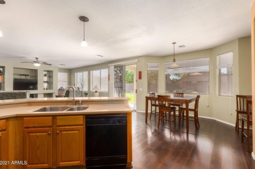 1773 San Carlos Pl, Chandler AZ 85249-2027 exterior