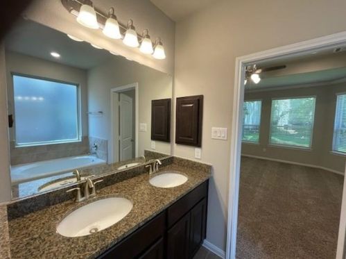 58 La Costa Dr, Montgomery TX 77356-5358 exterior