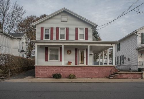 1410 Price St, Scranton, PA 18504-3338