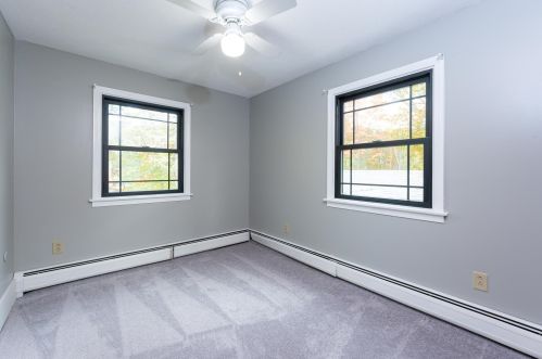 51 Logging Hill Rd, Concord NH  03304-3722 exterior