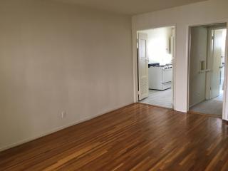 6330 Orange St, Los Angeles CA  90048-4841 exterior