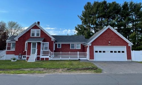 7 Ames St, Methuen, MA 01844-7601