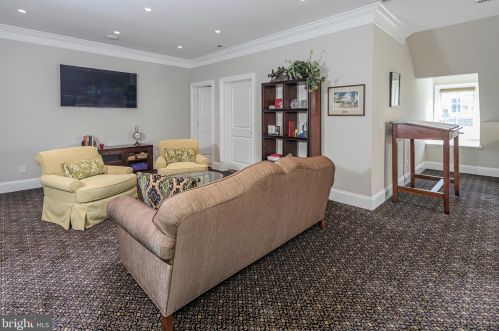 166 Library Pl, Princeton NJ 08540-3019 exterior