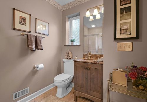 1 Spoede Ln, Saint Louis MO 63141-7763 exterior