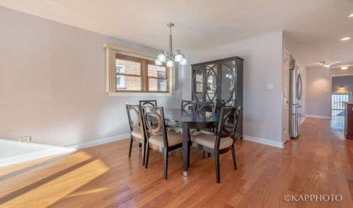 544 33rd St, Chicago IL 60608-6360 exterior