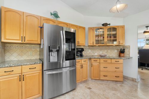 110 Twylite Ter, Fort Pierce FL  34983-1247 exterior