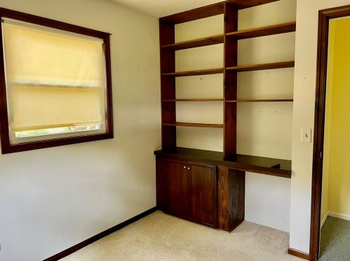 1649 Tyler Rd, Meskegon MI 49445-9320 exterior