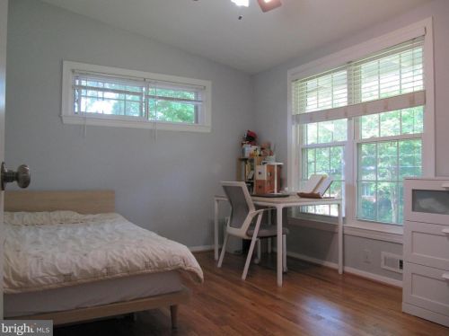 1807 Youngblood St, Mc Lean VA  22101-5244 exterior