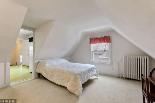 415 Arbor St, Saint Paul MN 55102-3511 exterior