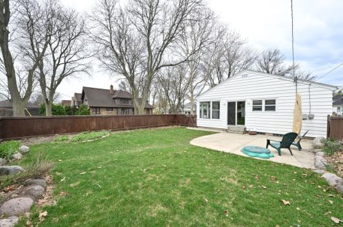 6326 Wright St, Milwaukee WI 53212-2940 exterior