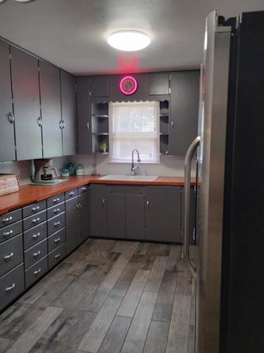 2476 Glenside Blvd, Meskegon MI 49441-3271 exterior