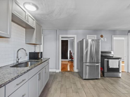 47 Luna St, Providence RI 02904-2478 exterior