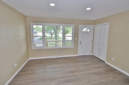 4988 Rhode Island St, Gary, IN 46409-2861