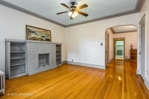 2610 Argyle St, Chicago IL 60625-2738 exterior