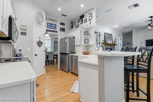 240 Lk Shr Dr, Merritt Island FL 32953-7960 exterior