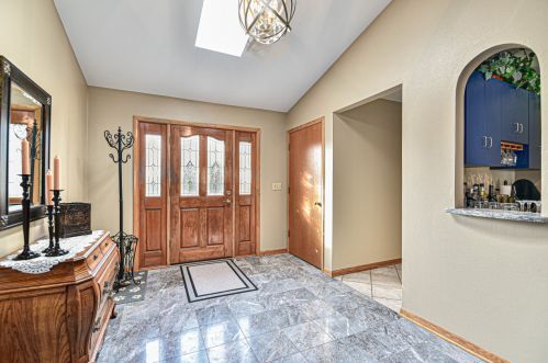 10320 Pallottine Dr, Milwaukee, WI 53228-1209