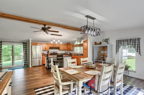 550 Potts Rd, Hookstown PA 15050-1335 exterior