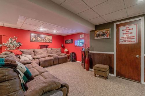 10006 Indiana Ave, Chicago IL 60628-2126 exterior