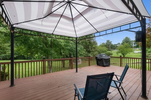 6127 Erb Rd, Saint Louis MO 63129-4505 exterior