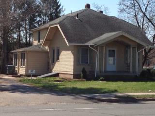 150 Spencer St, Manchester CT  06040-4616 exterior