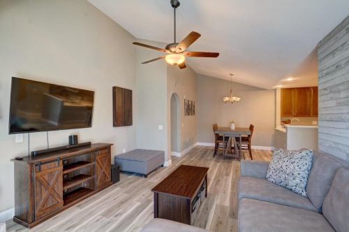 3282 Stonecreek Dr, Madison WI 53719-5250 exterior