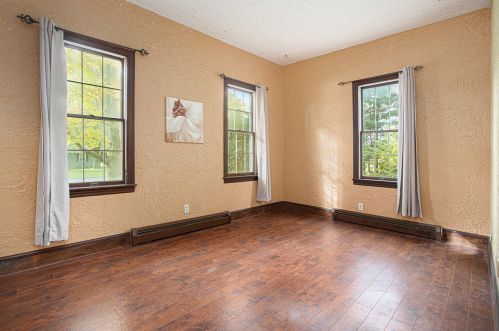 3280 D Ave, Kalamazoo MI  49009-5602 exterior