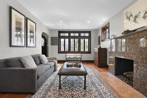 7457 Teasdale Ave, Saint Louis MO 63130-4056 exterior