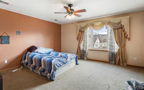 13 Emerson St, Carteret NJ 07008-2521 exterior