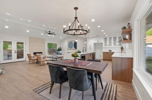 5006 Buffalo Pass, Austin TX 78745-2832 exterior