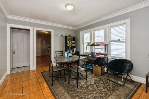 1014 Hickory St, Waukegan IL 60085-1940 exterior