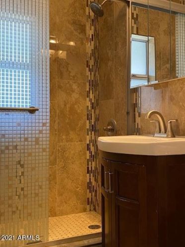 6735 10 St, Phoenix AZ 85086-0912 exterior